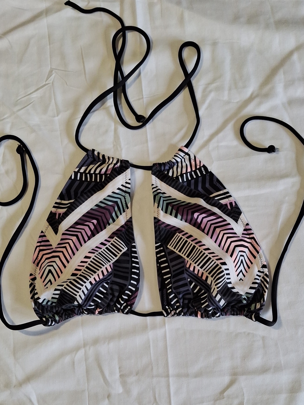 Women's Black & Pink Geometric Halter Bikini Top